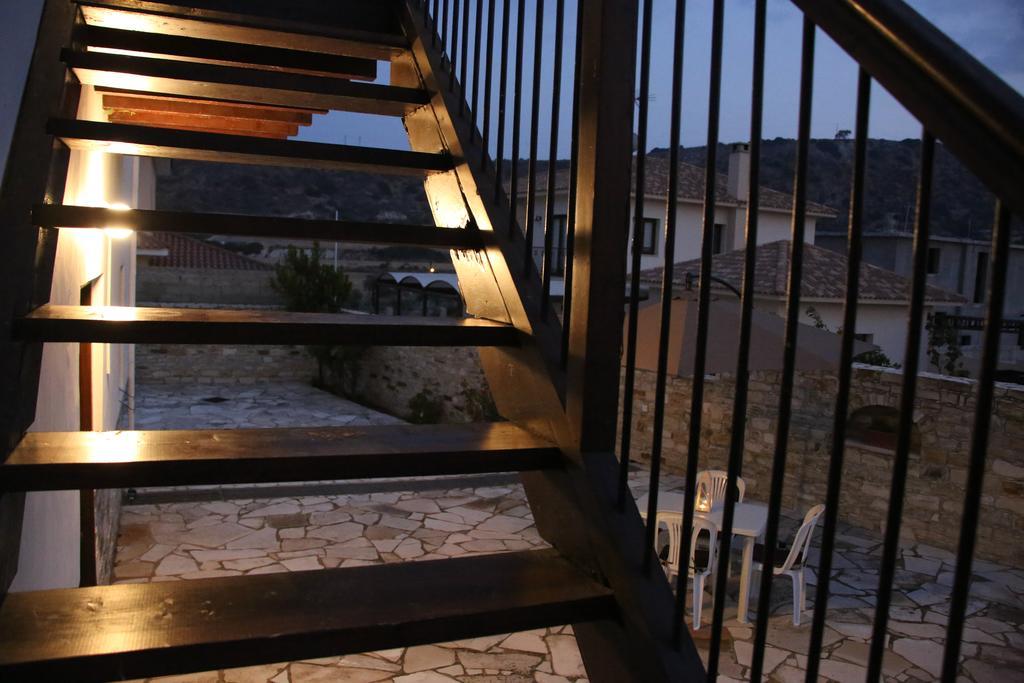 הוילה Alaminos Charoullas Traditional Mansion מראה חיצוני תמונה