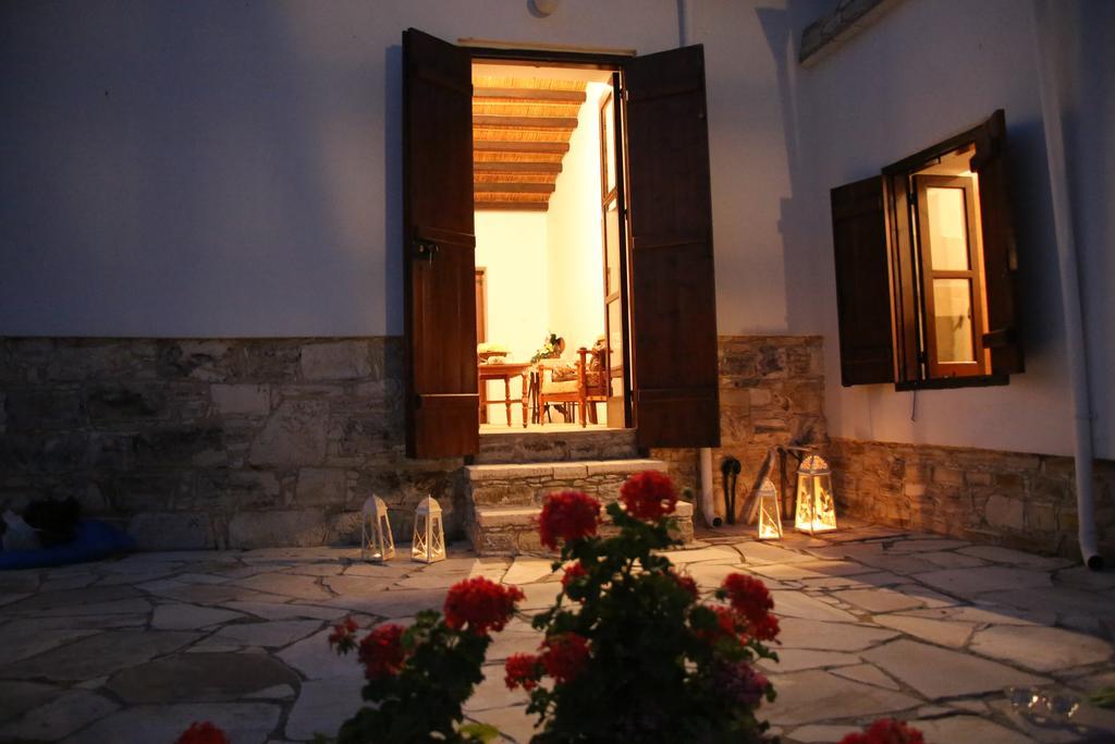 הוילה Alaminos Charoullas Traditional Mansion מראה חיצוני תמונה