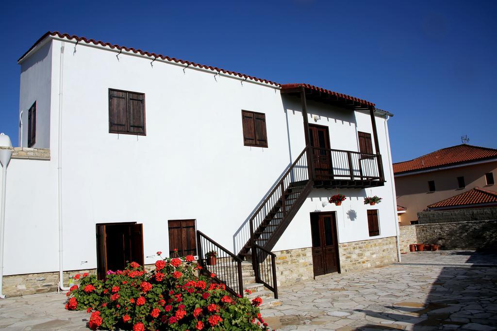 הוילה Alaminos Charoullas Traditional Mansion מראה חיצוני תמונה