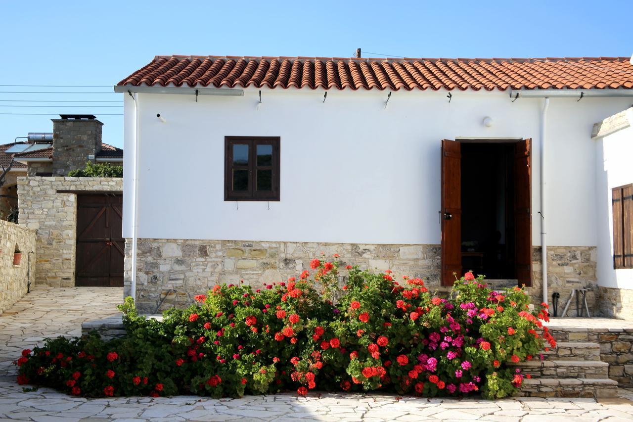 הוילה Alaminos Charoullas Traditional Mansion מראה חיצוני תמונה